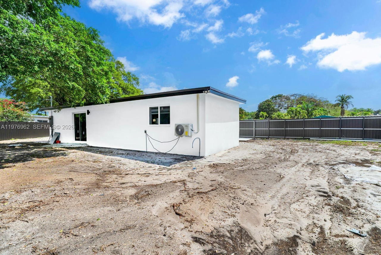 Real estate property located at 16320 19 CT, Miami-dade, Bunche Park Pb 50-20 Lot 1, Miami Gardens, FL