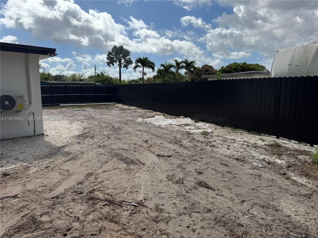 Real estate property located at 16320 19 CT, Miami-dade, Bunche Park Pb 50-20 Lot 1, Miami Gardens, FL