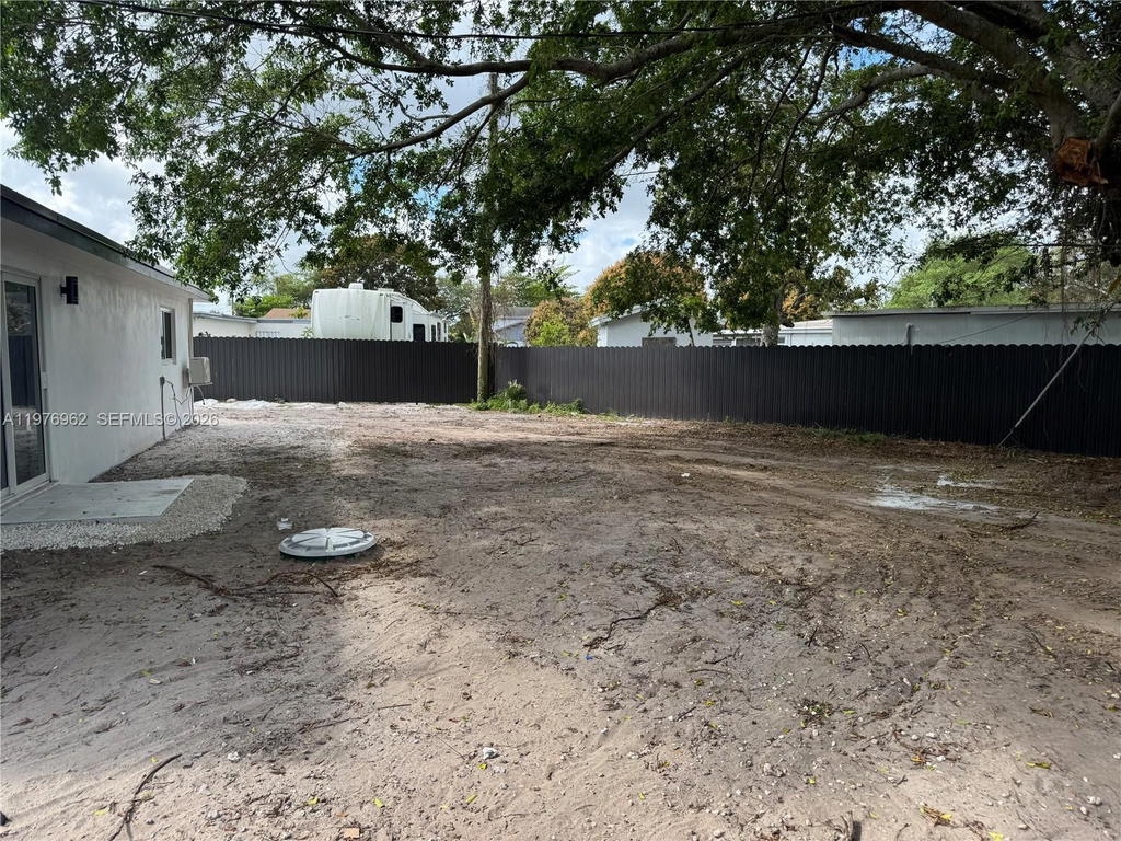 Real estate property located at 16320 19 CT, Miami-dade, Bunche Park Pb 50-20 Lot 1, Miami Gardens, FL