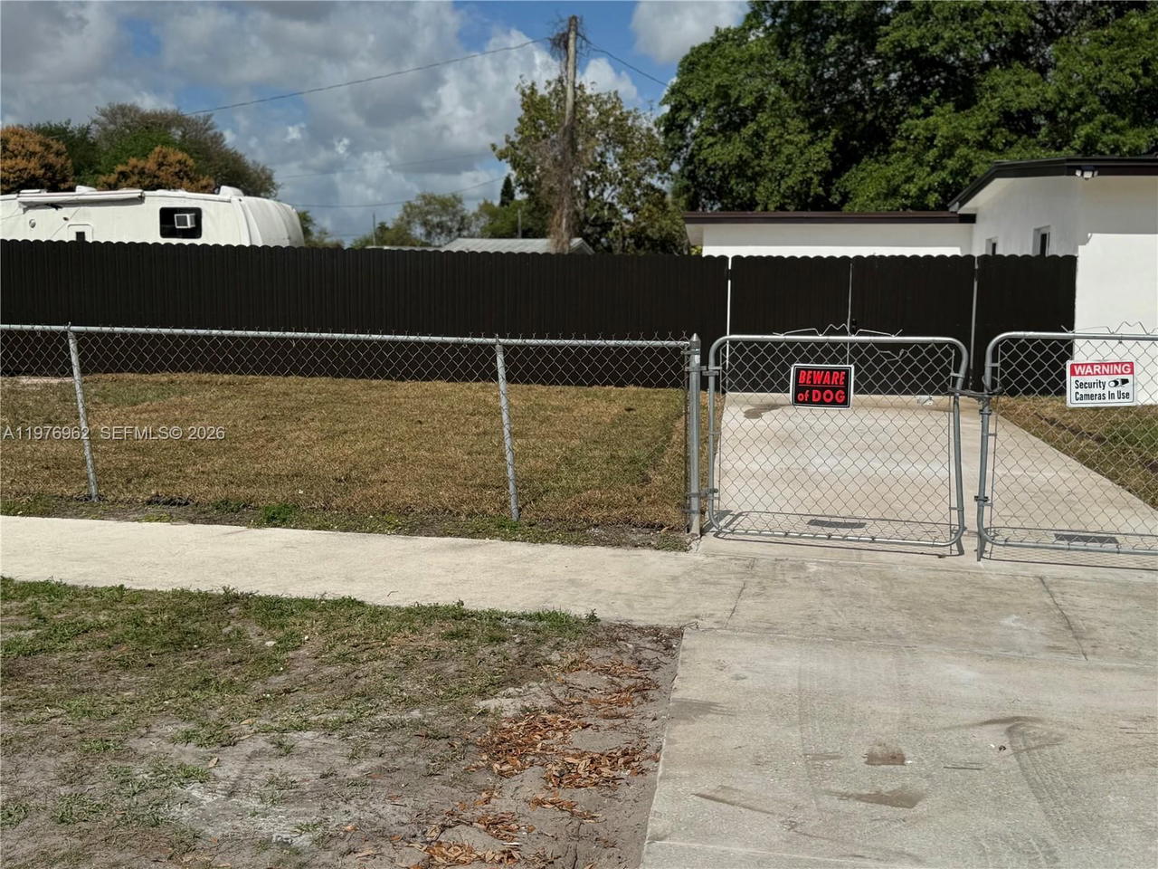 Real estate property located at 16320 19 CT, Miami-dade, Bunche Park Pb 50-20 Lot 1, Miami Gardens, FL