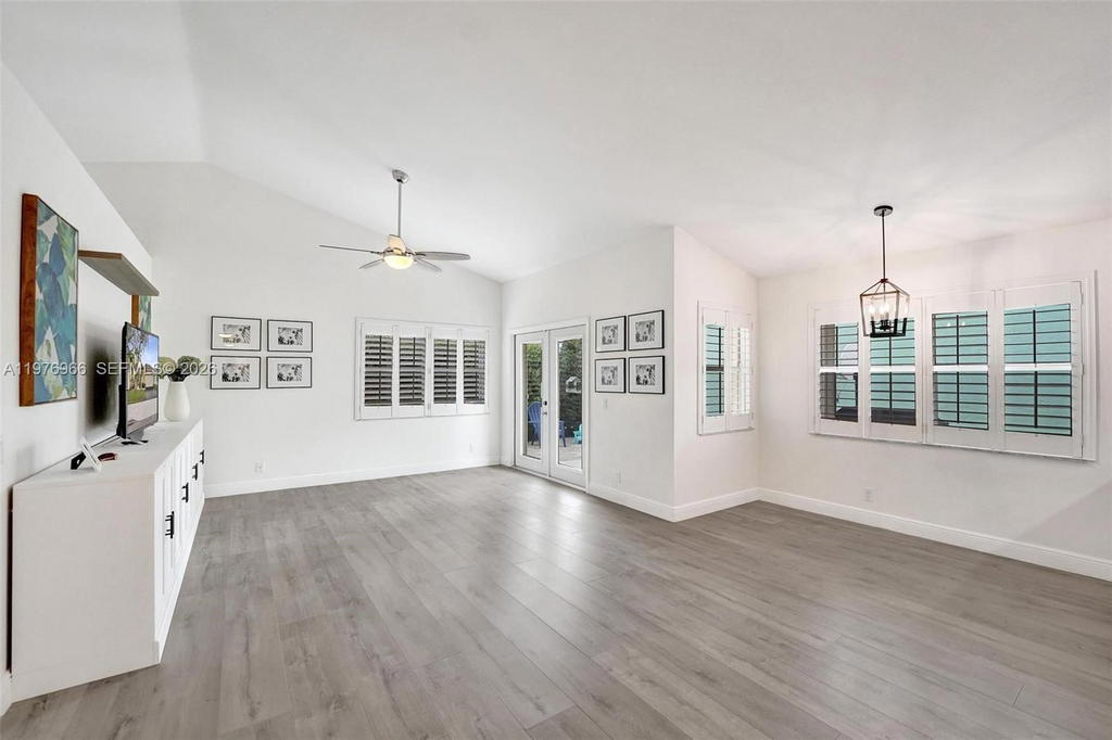 Real estate property located at 9304 Arborwood Cir, Broward, Forest Ridge Cluster Home, Davie, FL