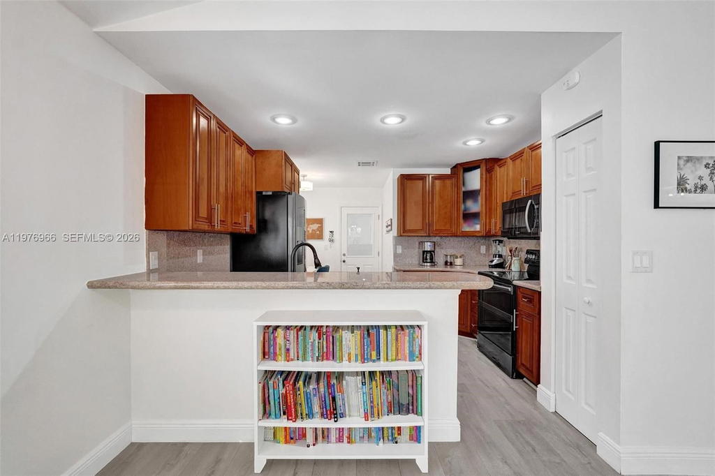 Real estate property located at 9304 Arborwood Cir, Broward, Forest Ridge Cluster Home, Davie, FL