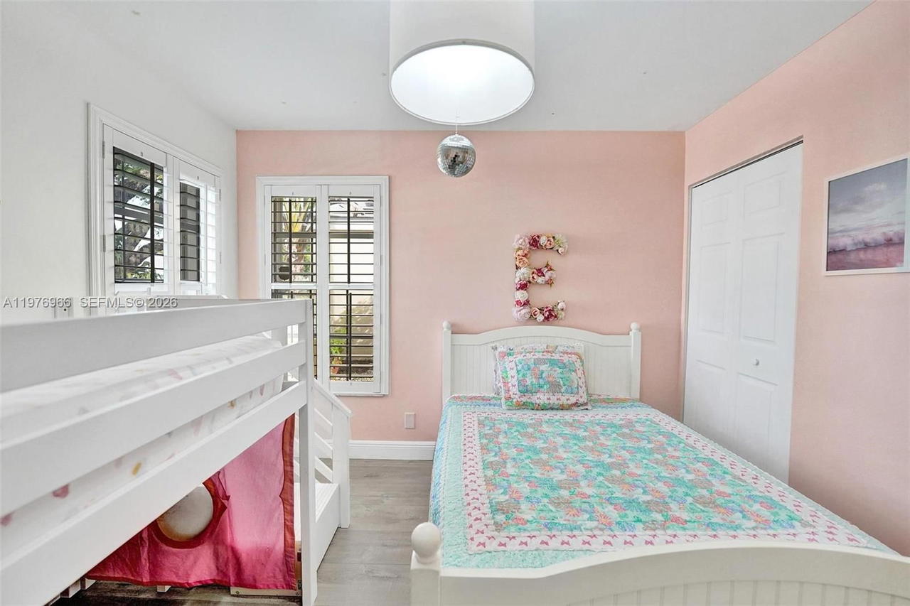 Real estate property located at 9304 Arborwood Cir, Broward, Forest Ridge Cluster Home, Davie, FL