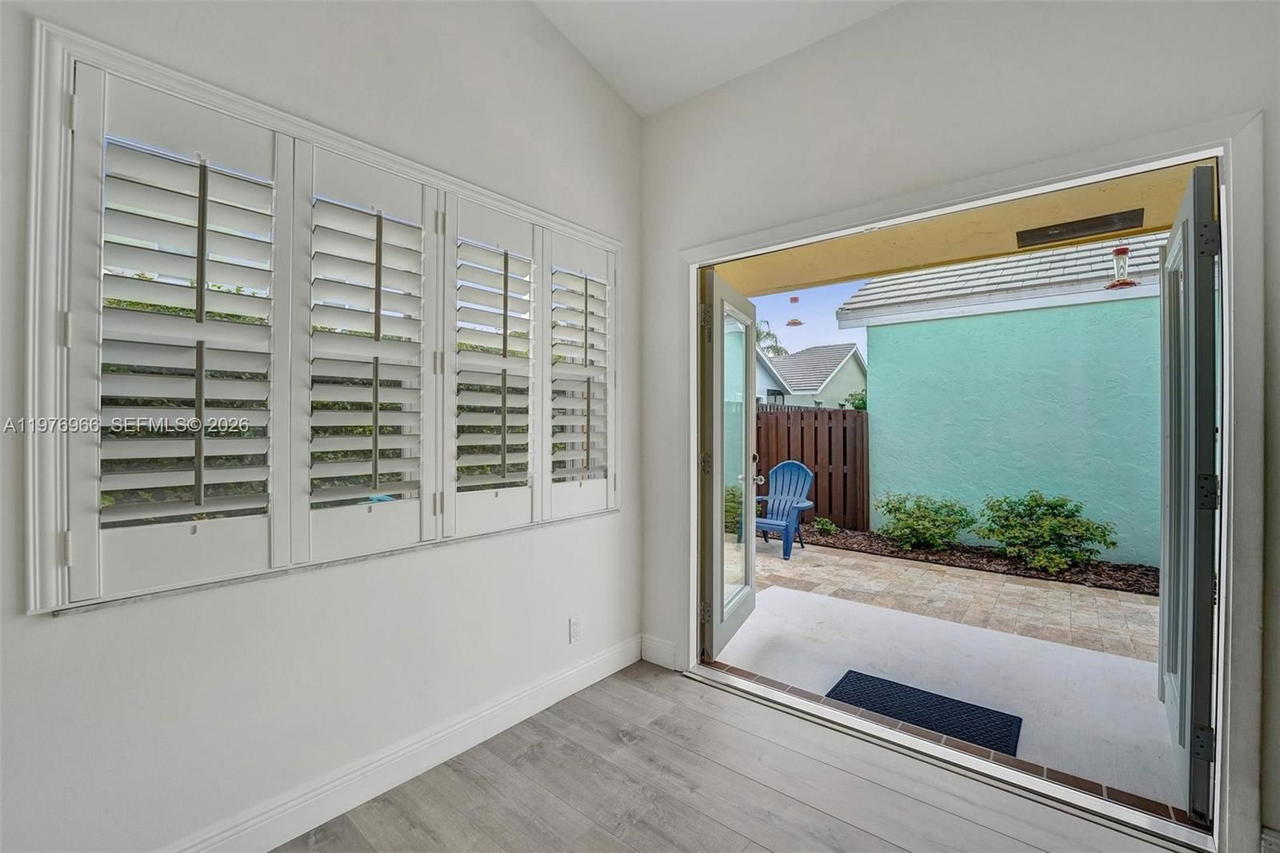 Real estate property located at 9304 Arborwood Cir, Broward, Forest Ridge Cluster Home, Davie, FL