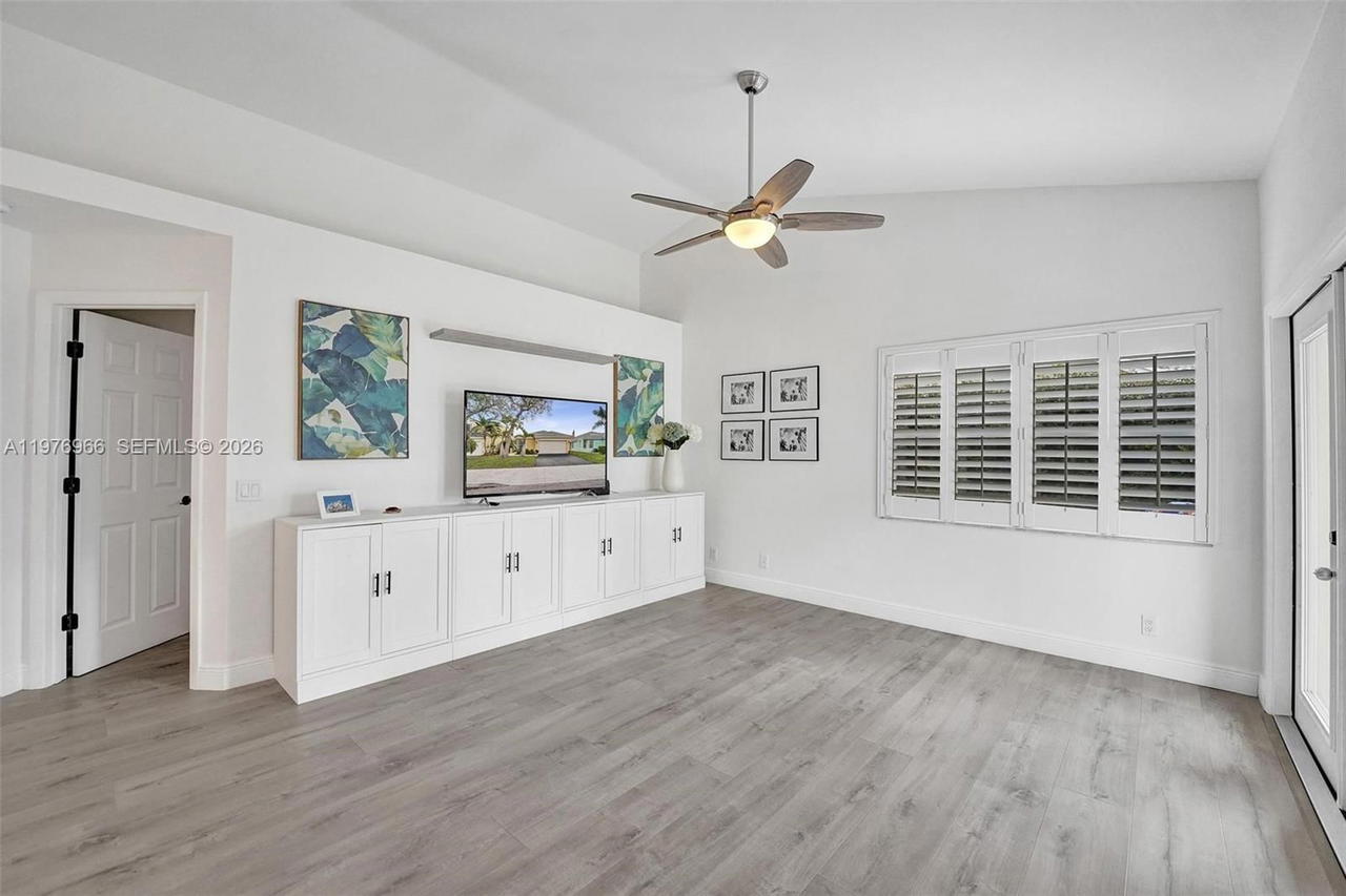 Real estate property located at 9304 Arborwood Cir, Broward, Forest Ridge Cluster Home, Davie, FL