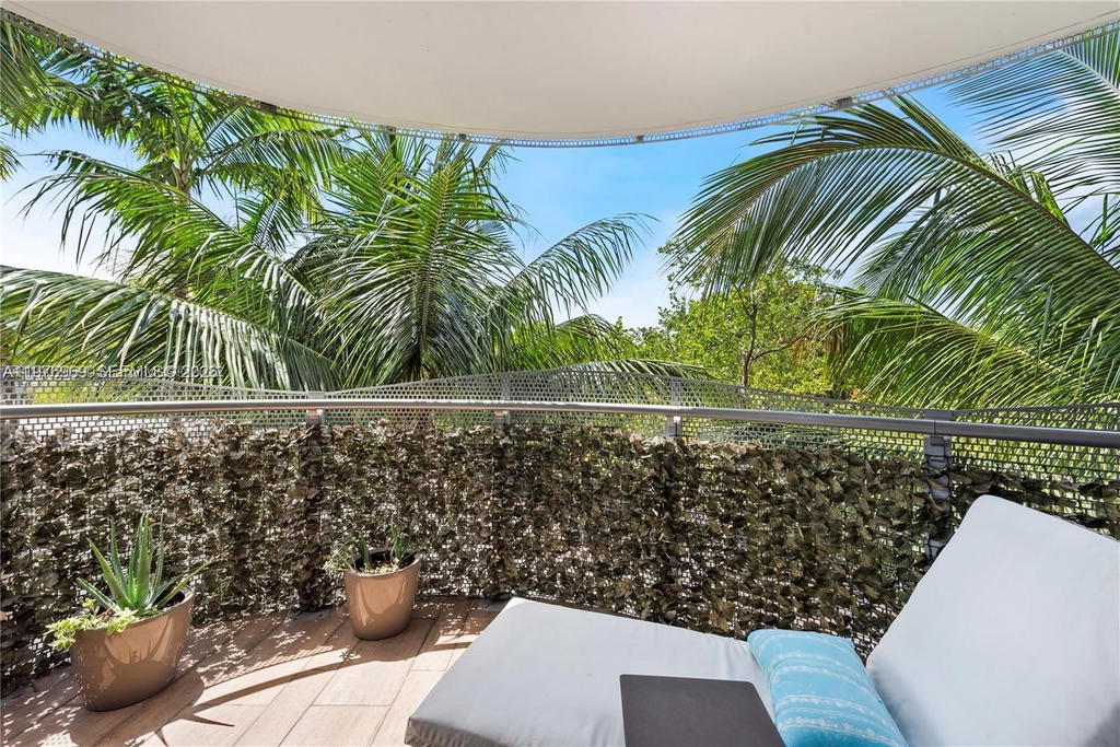 Real estate property located at 2155 Washington Ct #309, Miami-dade, Artepark North Condo, Miami Beach, FL