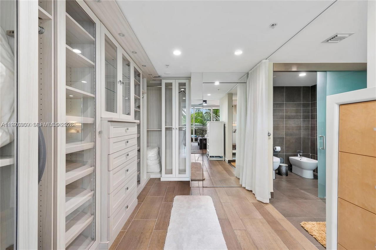 Real estate property located at 2155 Washington Ct #309, Miami-dade, Artepark North Condo, Miami Beach, FL