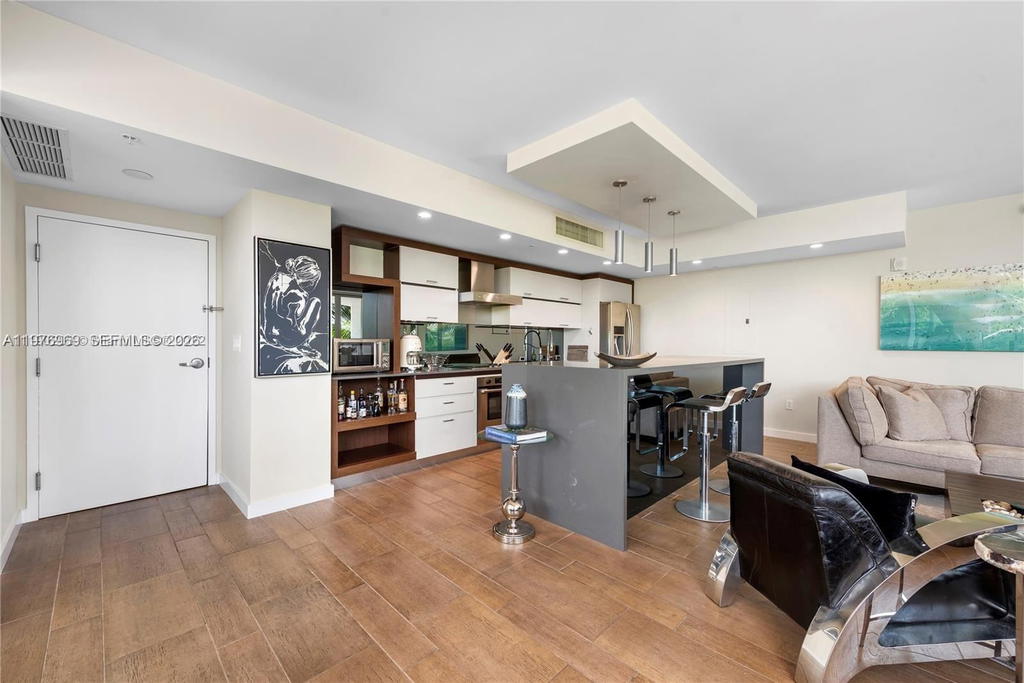 Real estate property located at 2155 Washington Ct #309, Miami-dade, Artepark North Condo, Miami Beach, FL