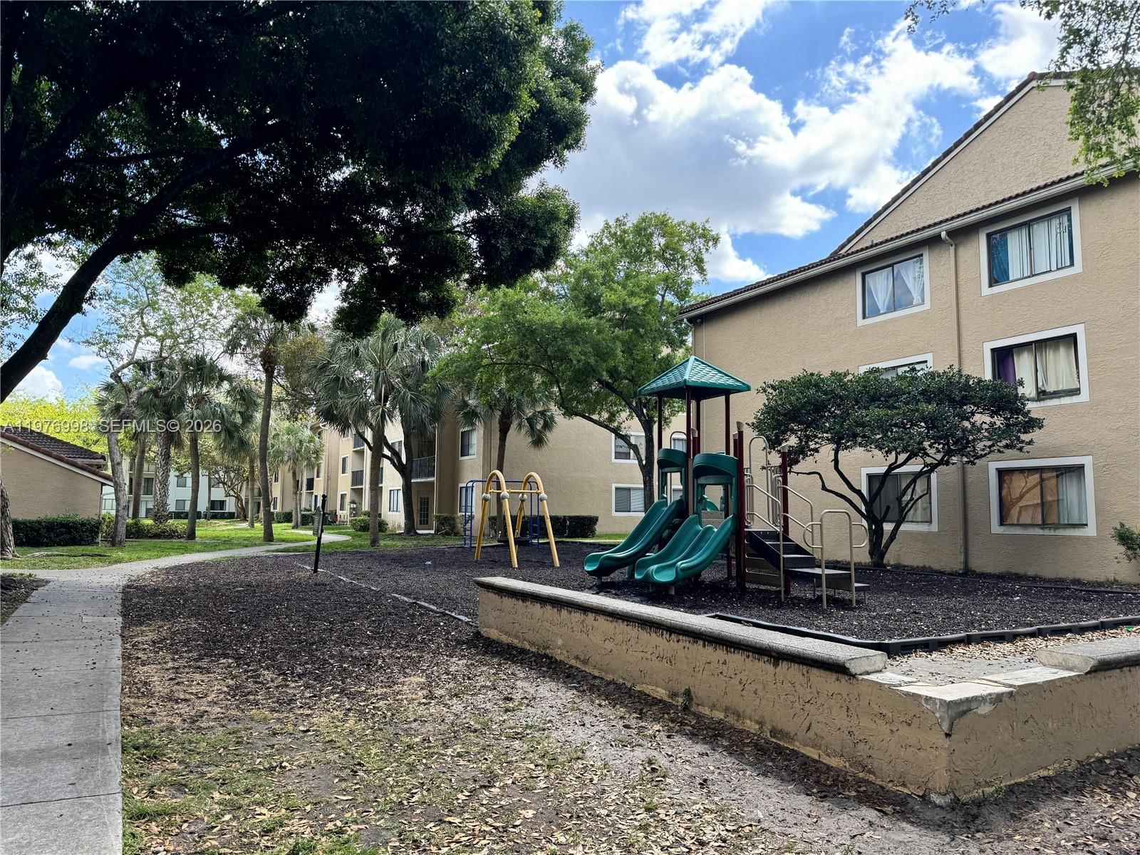 Real estate property located at 9200 Atlantic Blvd #1427, Broward, Visconti Condo, Coral Springs, FL