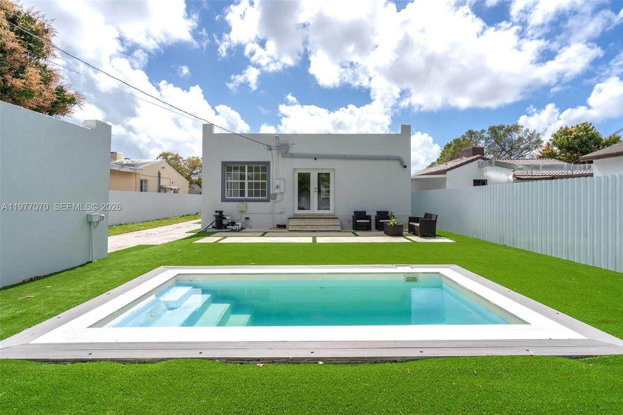Real estate property located at 2357 11th Ter, Miami-dade, Byan Park, Miami, FL