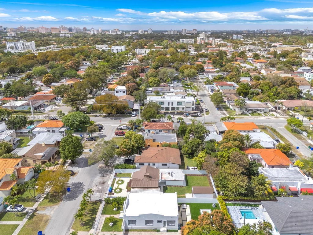 Real estate property located at 2357 11th Ter, Miami-dade, Byan Park, Miami, FL