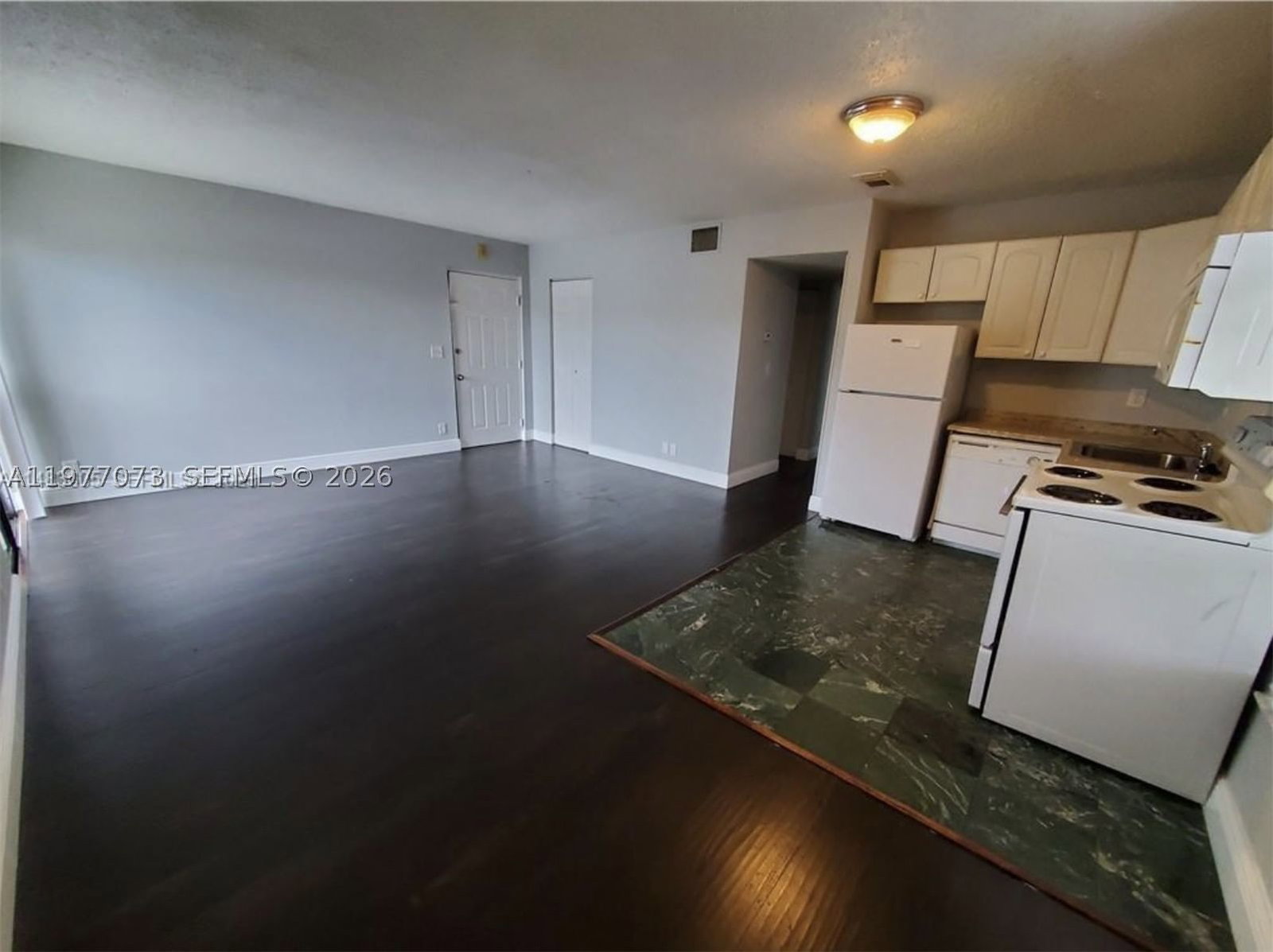 Real estate property located at 3006 Coral Ridge Dr #210B, Broward, Cypress Trace Condo, Coral Springs, FL