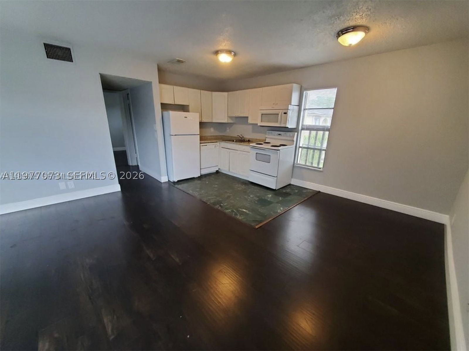 Real estate property located at 3006 Coral Ridge Dr #210B, Broward, Cypress Trace Condo, Coral Springs, FL
