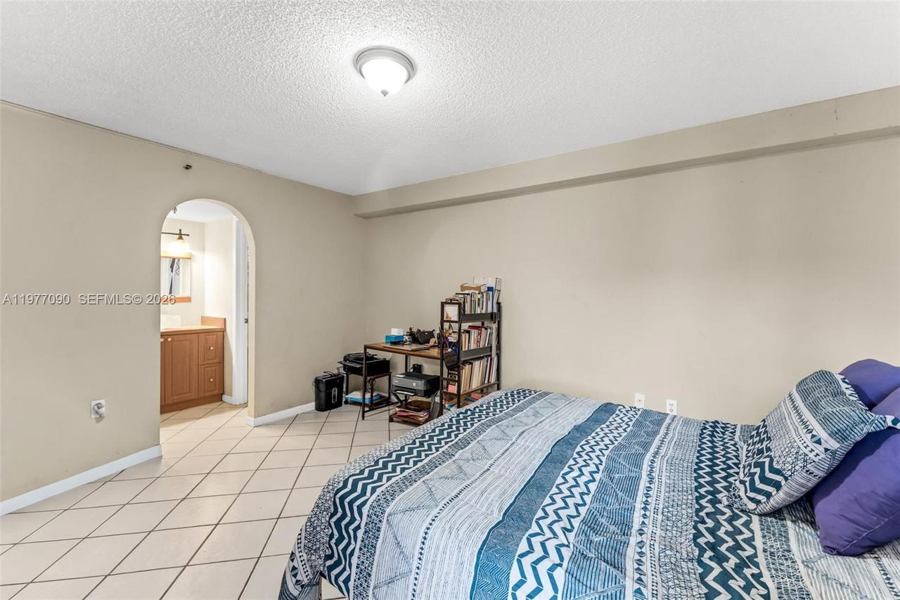 Real estate property located at 10641 108th Ave #3D, Miami-dade, The Prado Condo, Miami, FL