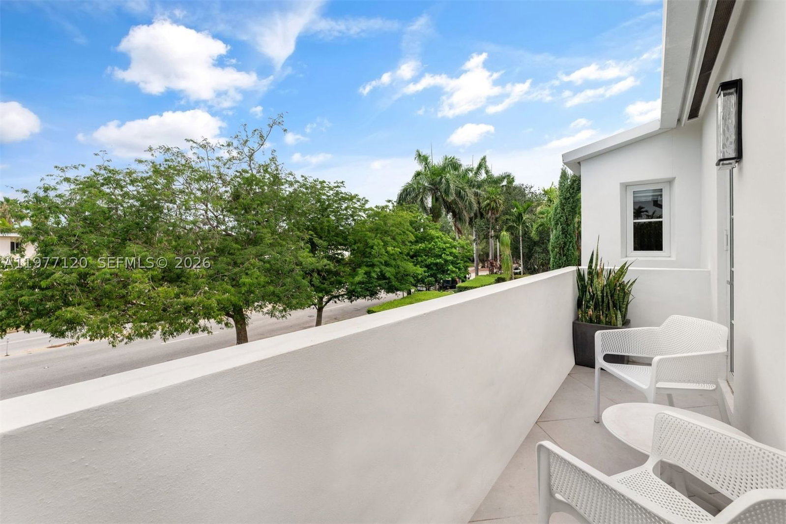 Real estate property located at 2887 Pine Tree Dr, Miami-dade, Flamingo Terrace Sub, Miami Beach, FL