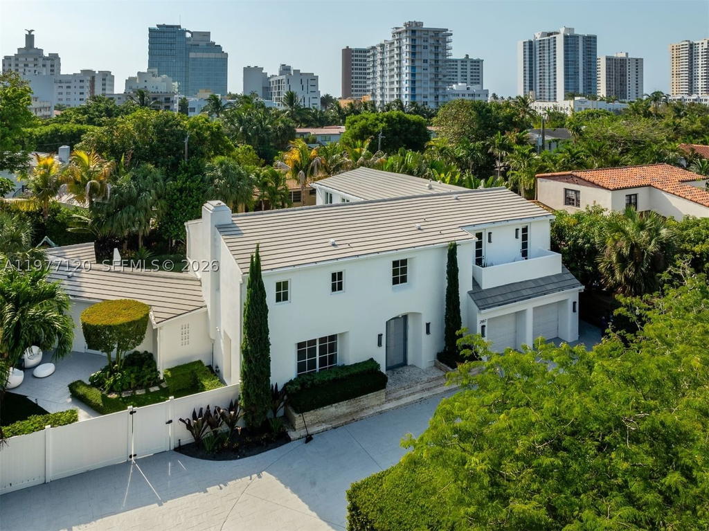 Real estate property located at 2887 Pine Tree Dr, Miami-dade, Flamingo Terrace Sub, Miami Beach, FL