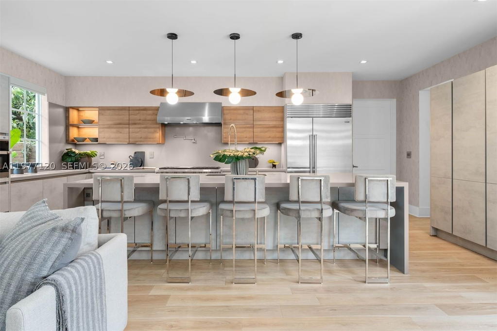 Real estate property located at 2887 Pine Tree Dr, Miami-dade, Flamingo Terrace Sub, Miami Beach, FL