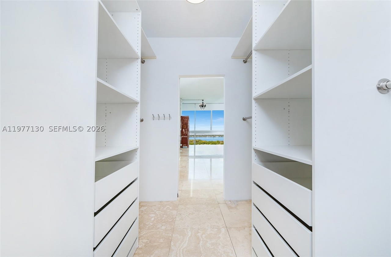 Real estate property located at 7934 West Dr #1101, Miami-dade, Space 01 Condo, North Bay Village, FL