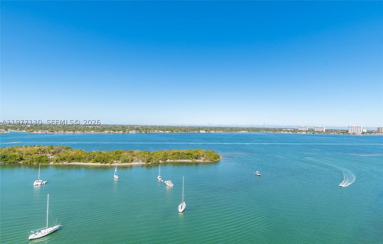 Real estate property located at 7934 West Dr #1101, Miami-dade, Space 01 Condo, North Bay Village, FL