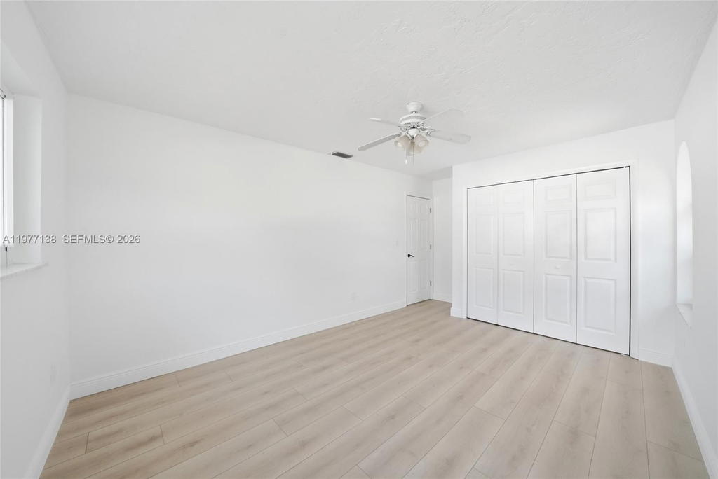 Real estate property located at 1880 206th Ter, Miami-dade, Highland Lakes Estates, Miami, FL