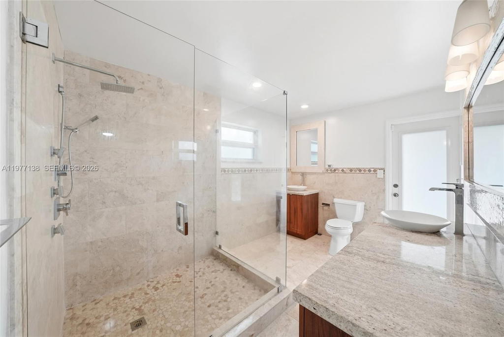 Real estate property located at 1880 206th Ter, Miami-dade, Highland Lakes Estates, Miami, FL