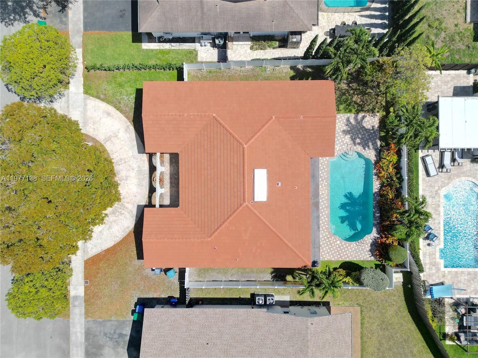 Real estate property located at 1880 206th Ter, Miami-dade, Highland Lakes Estates, Miami, FL