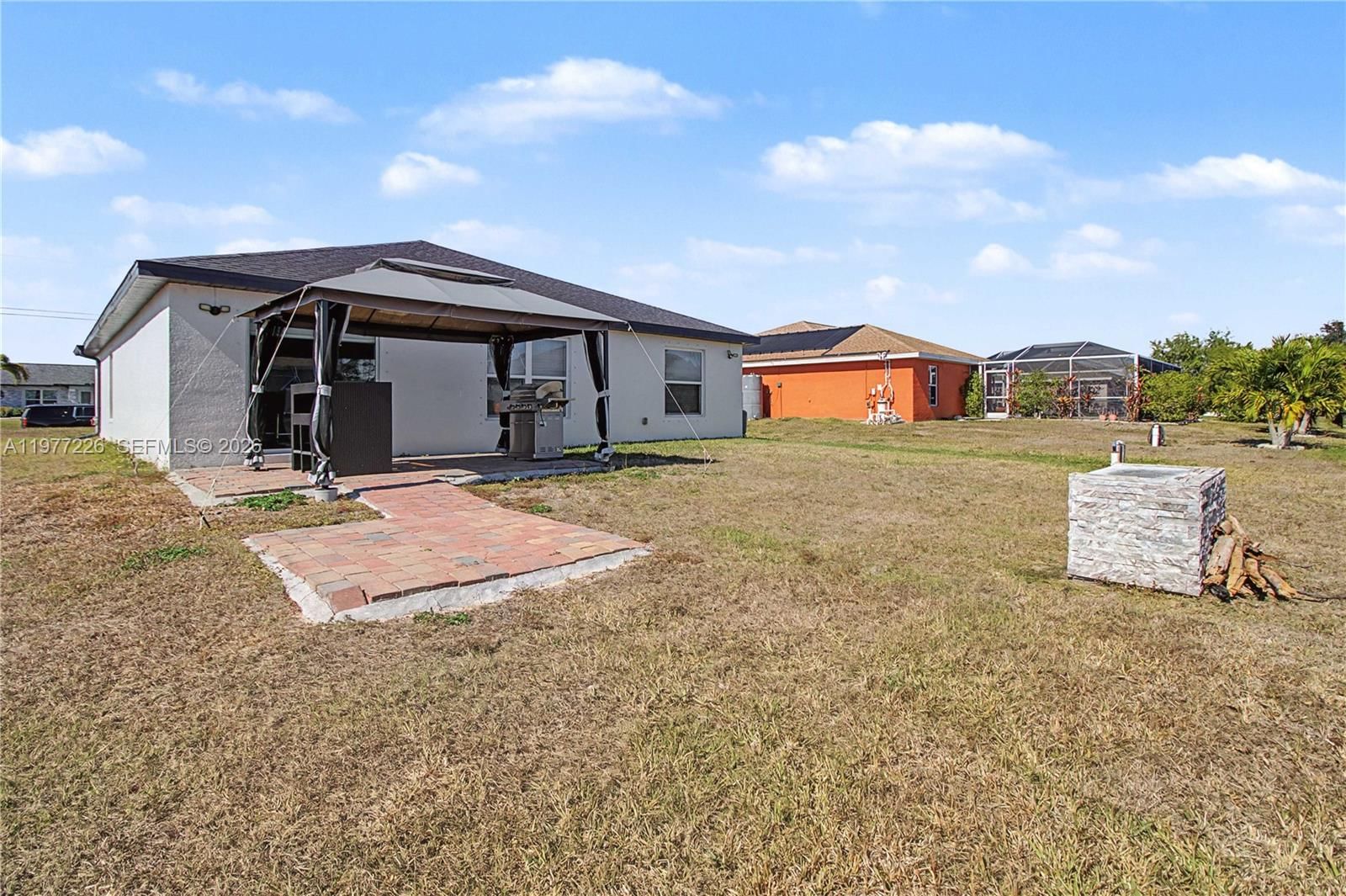 Real estate property located at 3701 14th Ave, Lee, Cape Coral, Cape Coral, FL