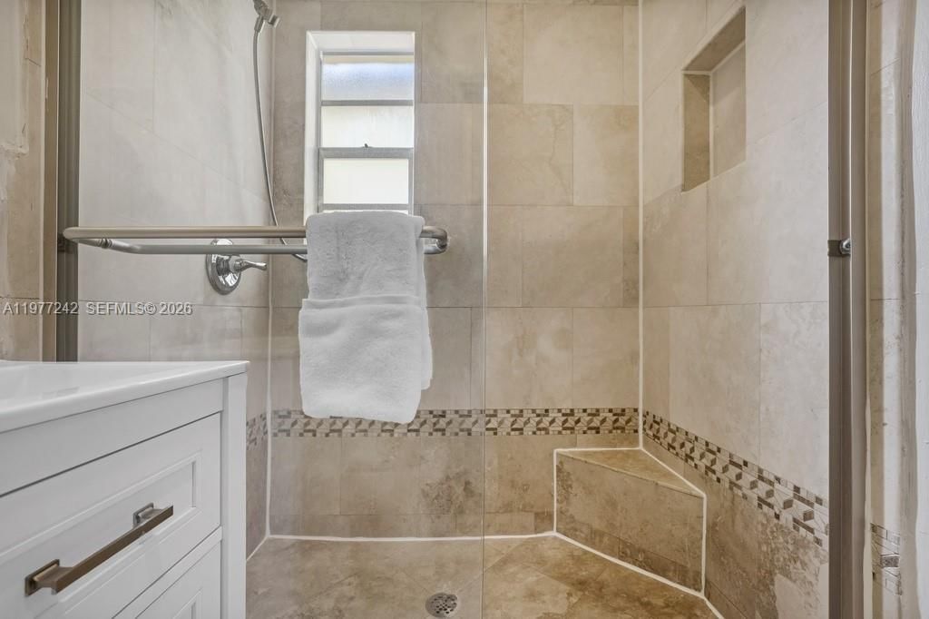 Real estate property located at 846 Jefferson Ave #8, Miami-dade, Flamingo Wave Condo, Miami Beach, FL