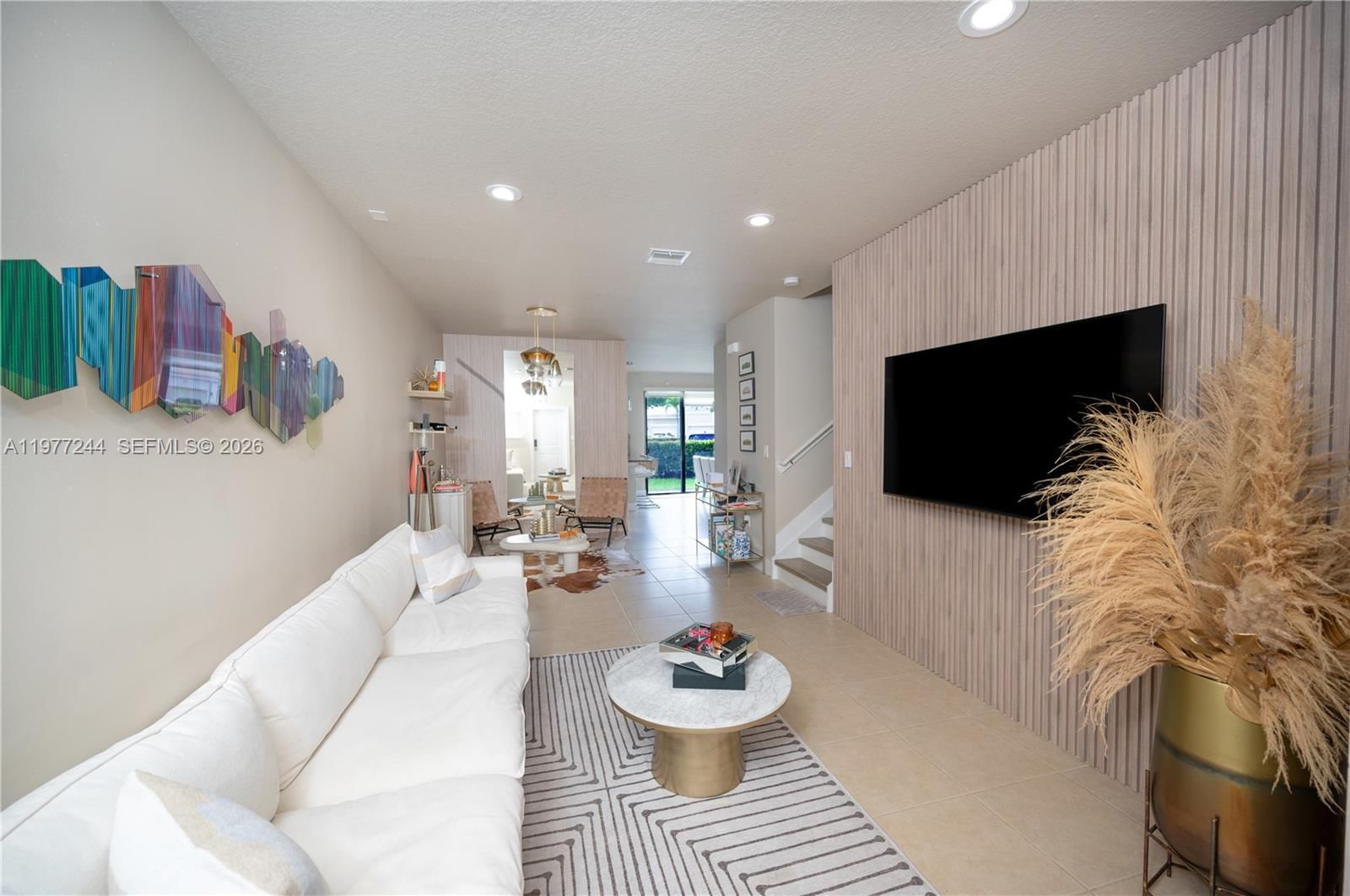 Real estate property located at 340 194th Ln, Miami-dade, Champion Lakes, Miami, FL