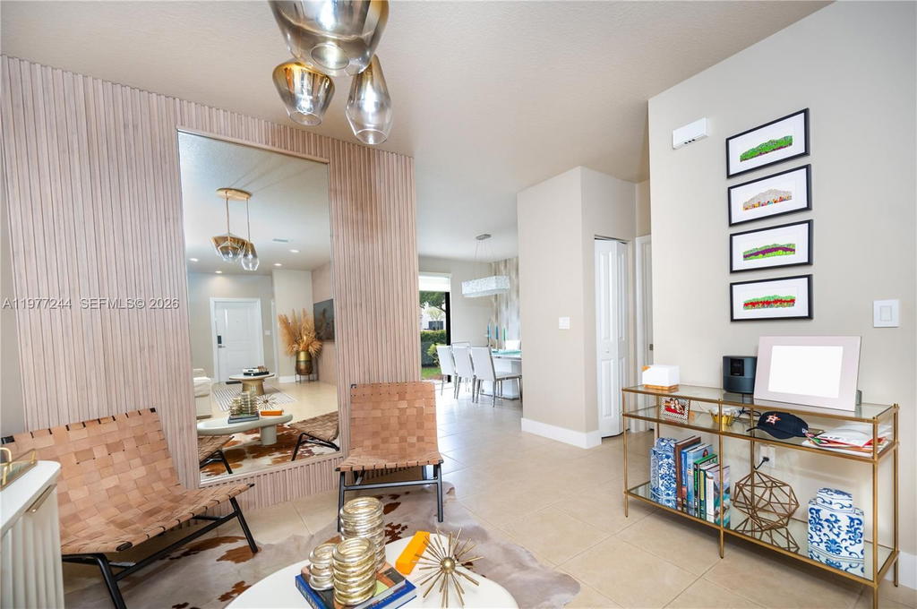Real estate property located at 340 194th Ln, Miami-dade, Champion Lakes, Miami, FL