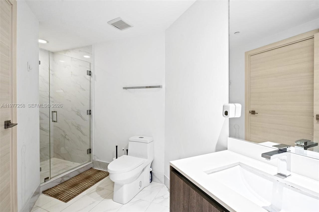 Real estate property located at 801 Miami Ave #2705, Miami-dade, 801 Sma Residences Condo, Miami, FL