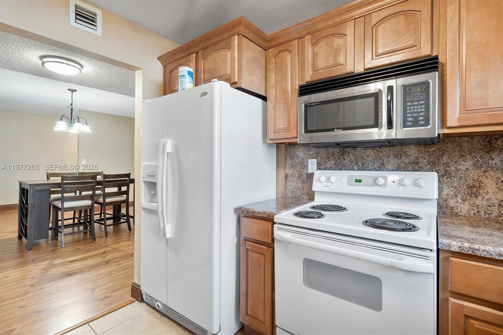 Real estate property located at 3660 Citrus Trce #4, Broward, Isla Merita Condominium I, Davie, FL