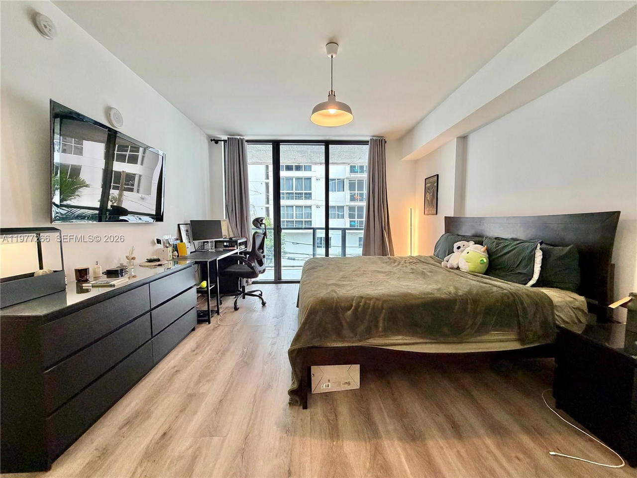 Real estate property located at 201 17th Rd #304, Miami-dade, Cassa Brickell Condo, Miami, FL