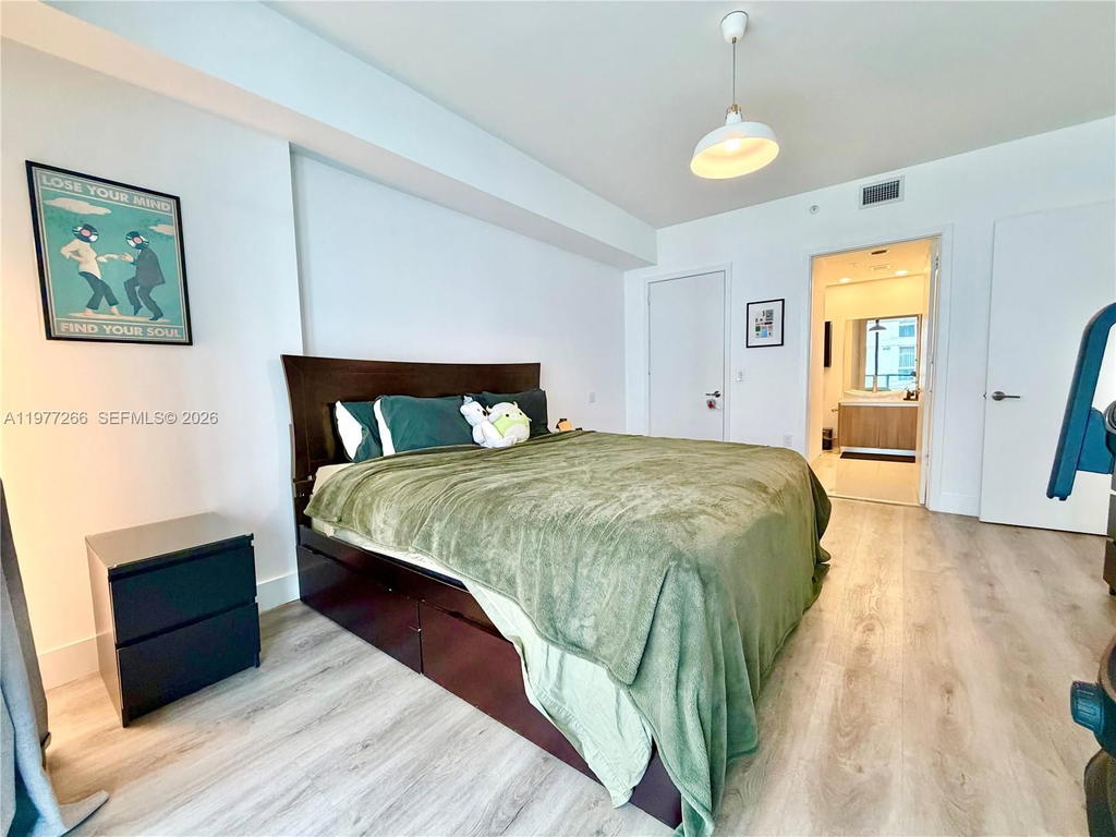 Real estate property located at 201 17th Rd #304, Miami-dade, Cassa Brickell Condo, Miami, FL