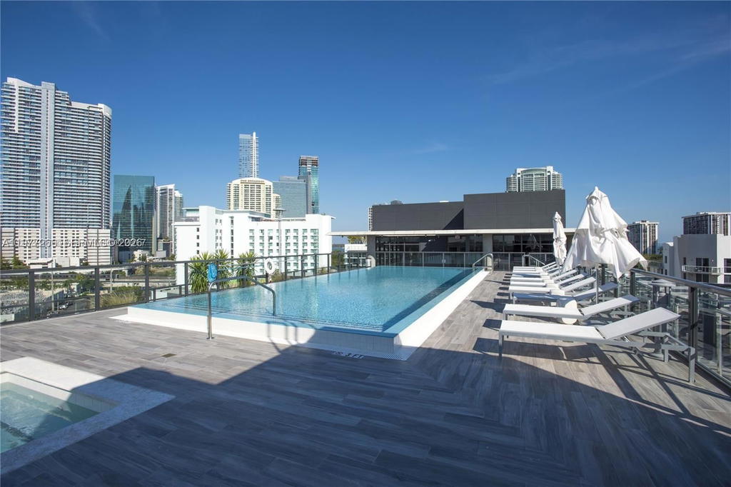 Real estate property located at 201 17th Rd #304, Miami-dade, Cassa Brickell Condo, Miami, FL