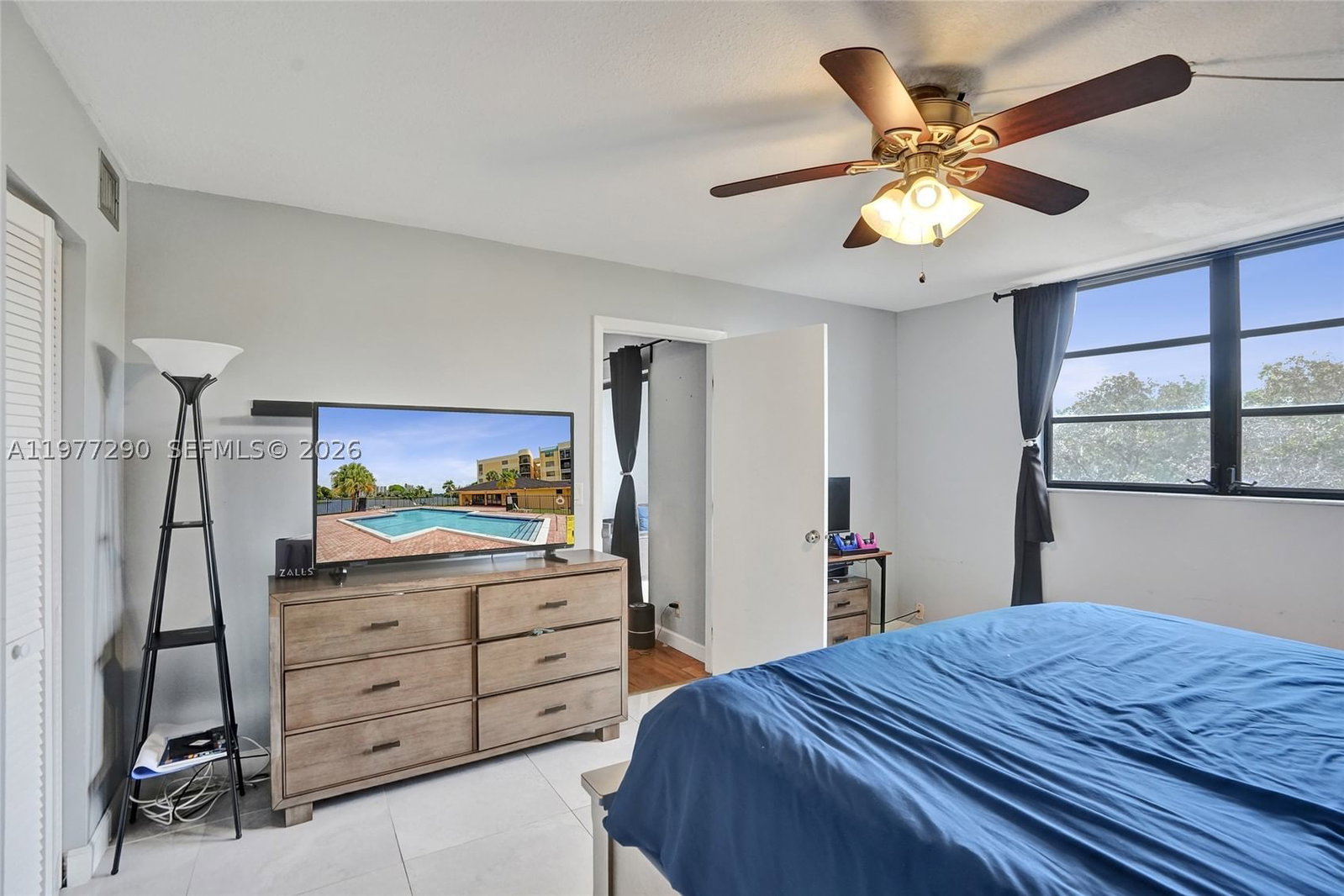 Real estate property located at 6575 Oakland Park Blvd #506, Broward, Isles Of Inverrary Ii Con, Lauderhill, FL