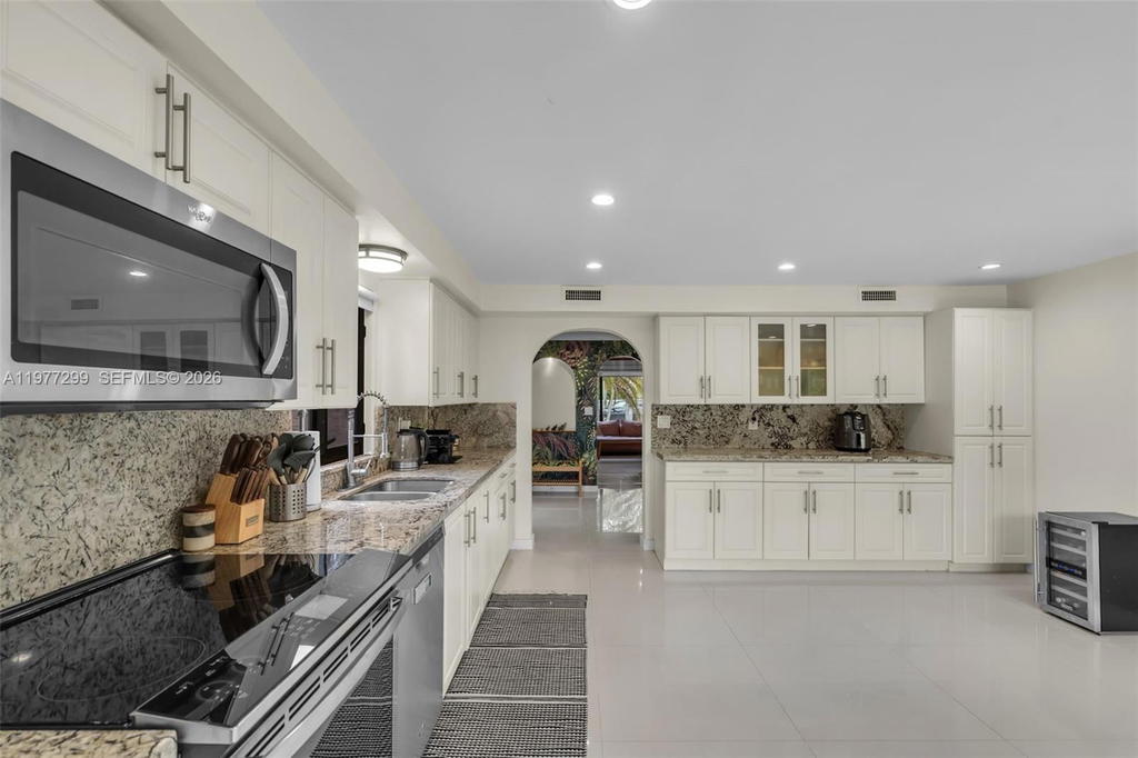 Real estate property located at 810 149th St, Miami-dade, North Miami, Miami, FL