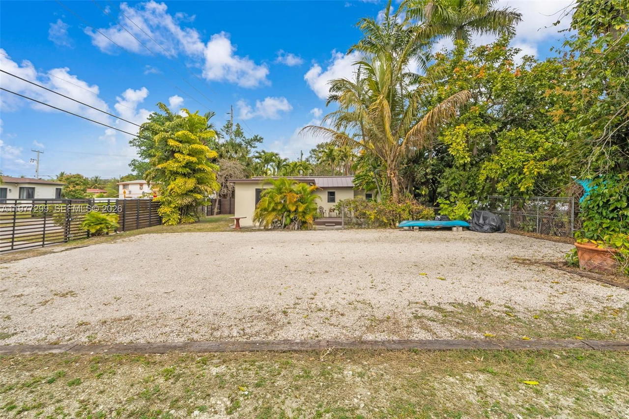 Real estate property located at 810 149th St, Miami-dade, North Miami, Miami, FL