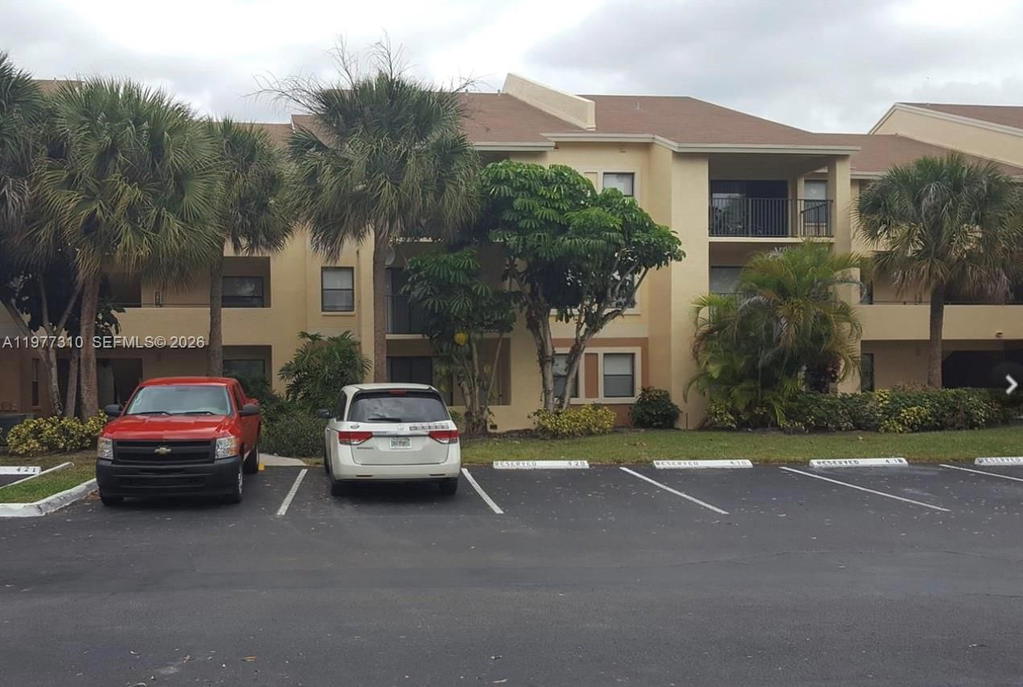 Real estate property located at 9999 Summerbreeze Dr #420, Broward, Summerbreeze Condo, Sunrise, FL