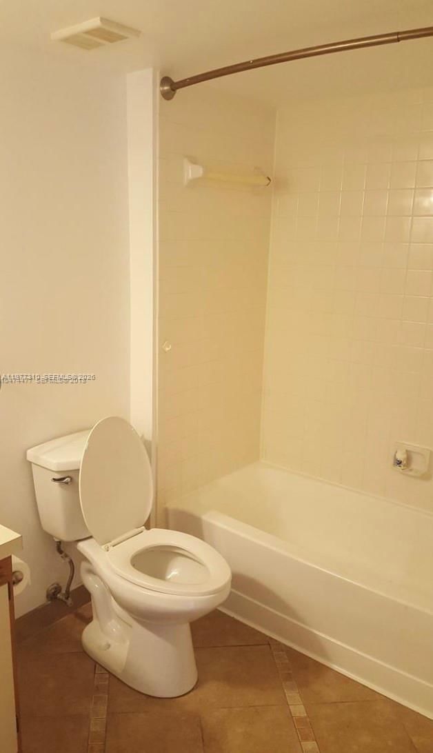 Real estate property located at 9999 Summerbreeze Dr #420, Broward, Summerbreeze Condo, Sunrise, FL