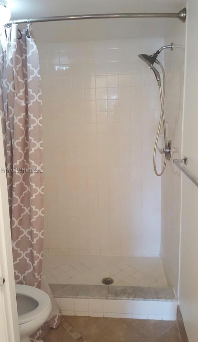Real estate property located at 9999 Summerbreeze Dr #420, Broward, Summerbreeze Condo, Sunrise, FL