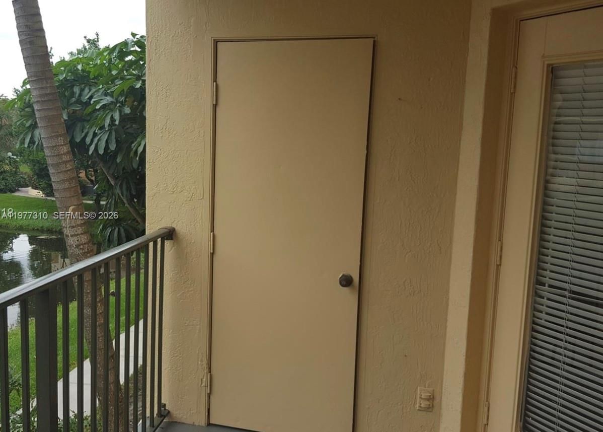 Real estate property located at 9999 Summerbreeze Dr #420, Broward, Summerbreeze Condo, Sunrise, FL