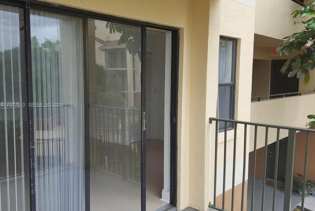 Real estate property located at 9999 Summerbreeze Dr #420, Broward, Summerbreeze Condo, Sunrise, FL