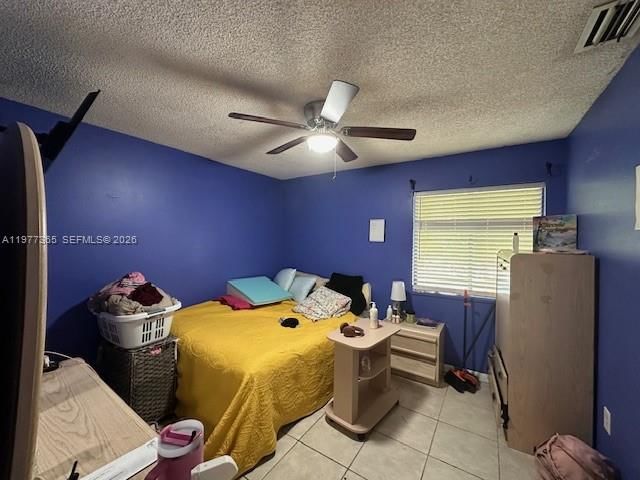 Real estate property located at 12320 202nd Ter, Miami-dade, Oak Park Sec 6, Miami, FL