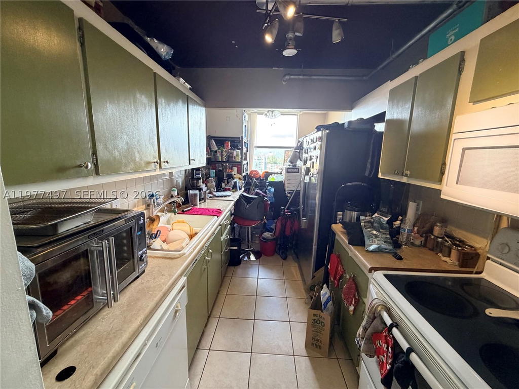 Real estate property located at 1470 123rd St A1116, Miami-dade, Greenwich Ph I Condo, North Miami, FL