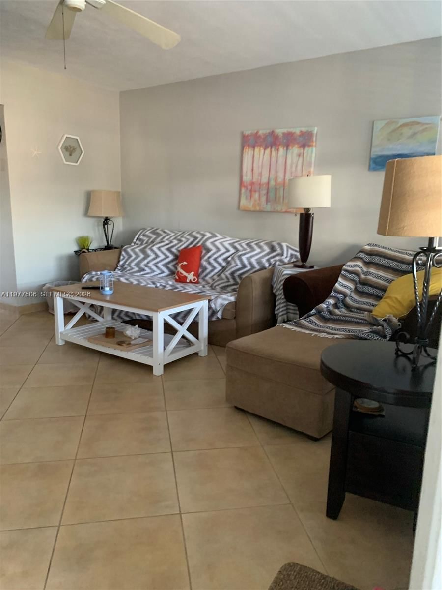 Real estate property located at 322 Taylor St #2D, Broward, President Co-op, Hollywood, FL