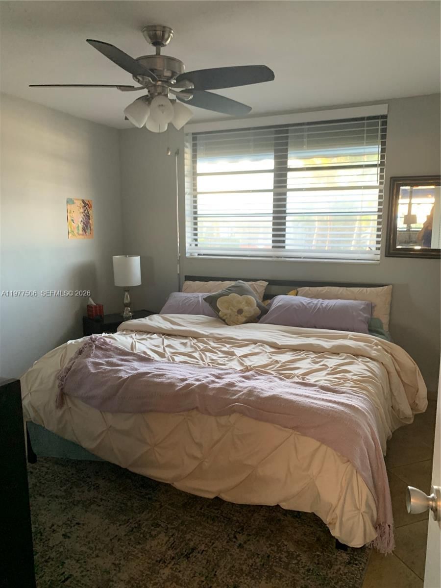 Real estate property located at 322 Taylor St #2D, Broward, President Co-op, Hollywood, FL