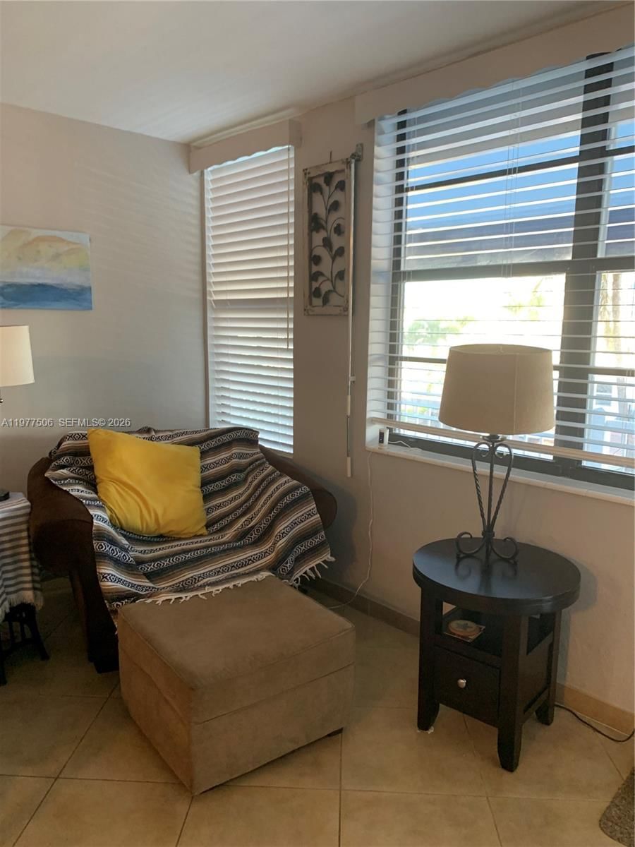 Real estate property located at 322 Taylor St #2D, Broward, President Co-op, Hollywood, FL