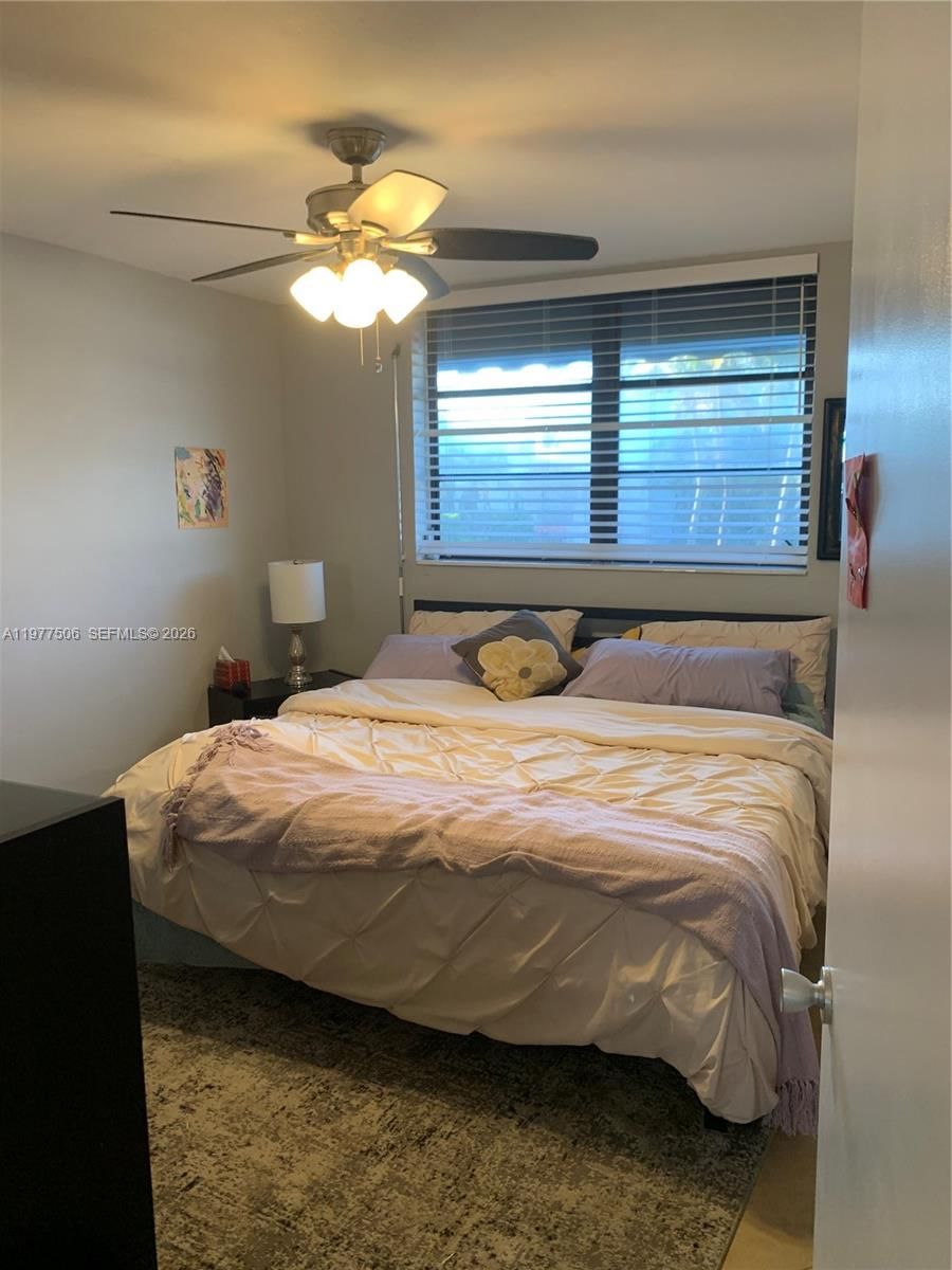 Real estate property located at 322 Taylor St #2D, Broward, President Co-op, Hollywood, FL