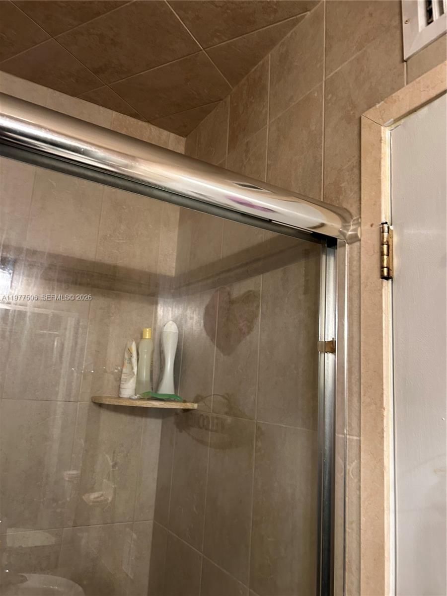 Real estate property located at 322 Taylor St #2D, Broward, President Co-op, Hollywood, FL